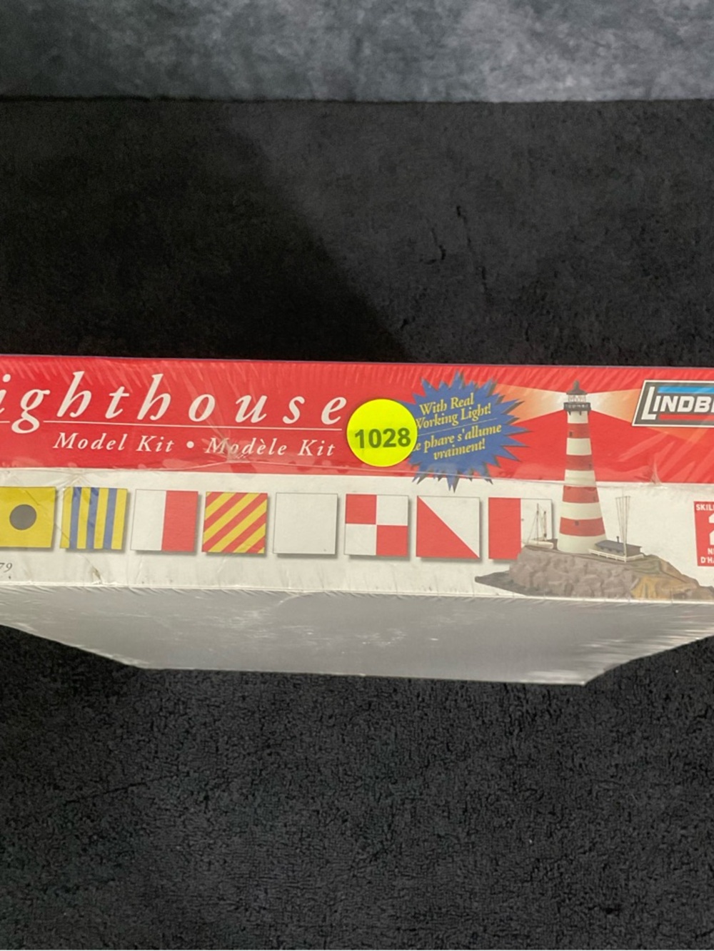 Lindberg Lighthouse Model Kit - Picture 4 of 6